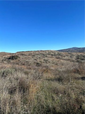 12 Alexander, Hemet, CA 92544