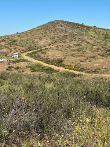 12 Alexander, Hemet, CA 92544