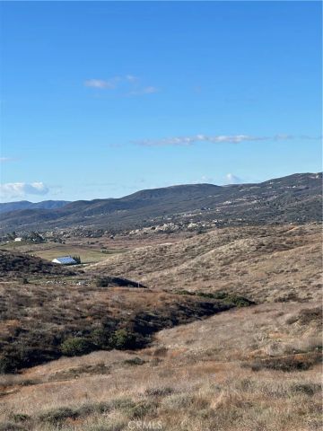 12 Alexander, Hemet, CA 92544