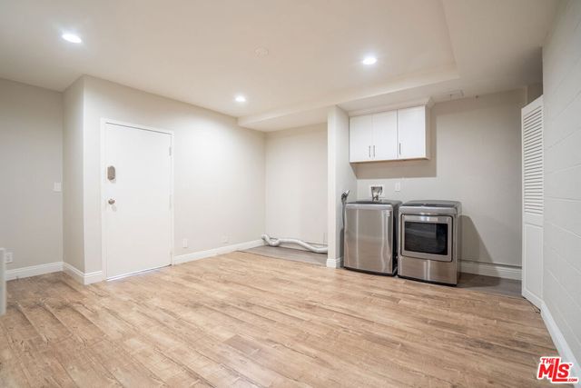 4368 W 8th Street 17, Los Angeles, CA 90005