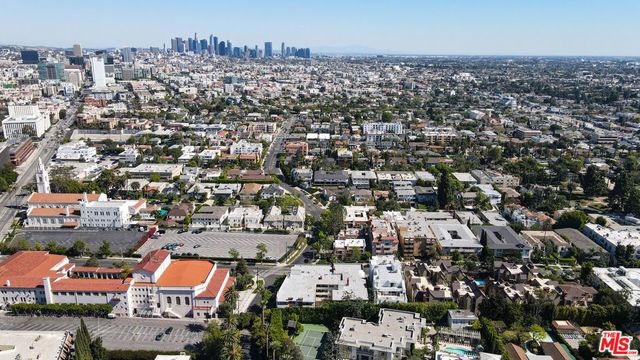 4368 W 8th Street 17, Los Angeles, CA 90005