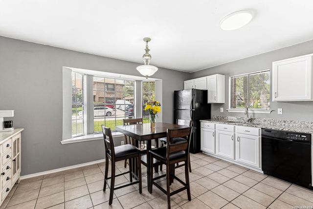 8815 Silent Strm, San Antonio, TX 78250