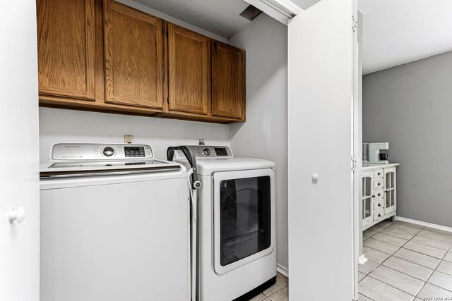 8815 Silent Strm, San Antonio, TX 78250