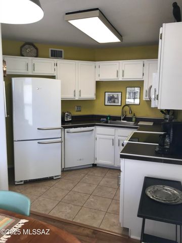 6655 N Canyon Crest Dr Unit 4222, Tucson, AZ 85750