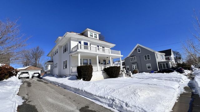 66 Willow St 1, Quincy, MA 02170