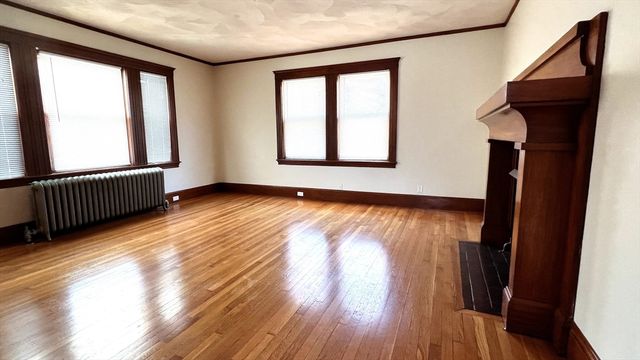 66 Willow St 1, Quincy, MA 02170