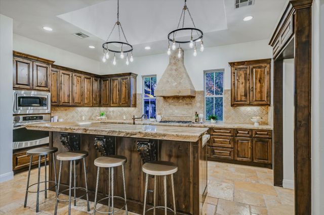 15086 Barrie DR, Austin, TX 78734