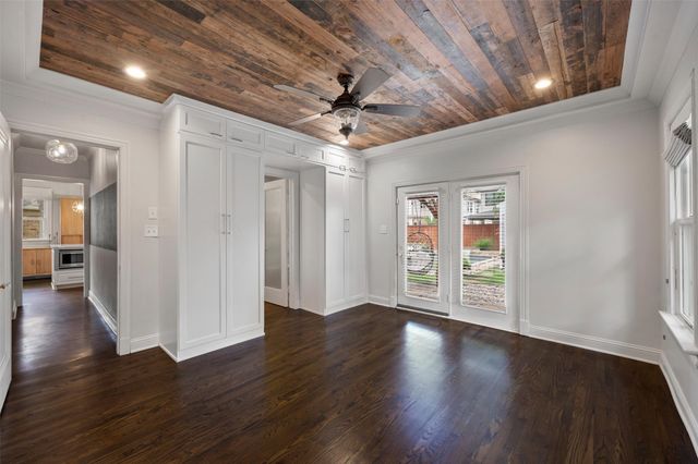 5621 Mccommas Boulevard, Dallas, TX 75206