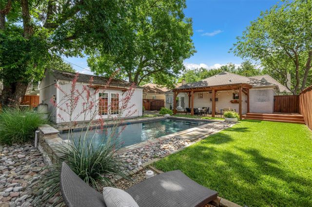 5621 Mccommas Boulevard, Dallas, TX 75206