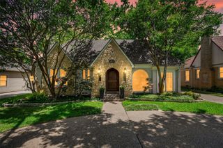 5621 Mccommas Boulevard, Dallas, TX 75206