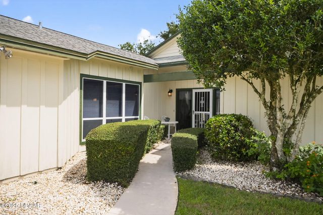 48 Treetop Circle, Ormond Beach, FL 32174