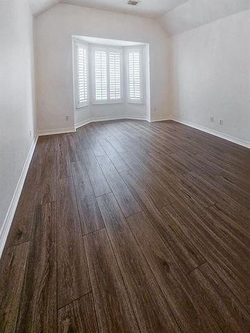 6010 Serrano Terrace Lane, Houston, TX 77041