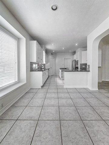 6010 Serrano Terrace Lane, Houston, TX 77041