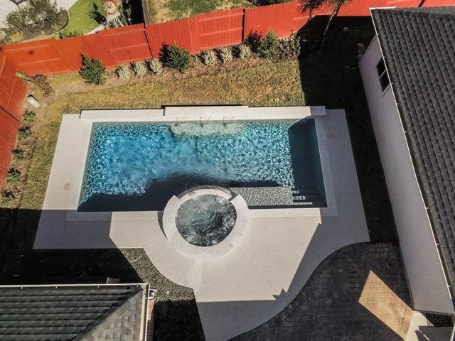 6010 Serrano Terrace Lane, Houston, TX 77041