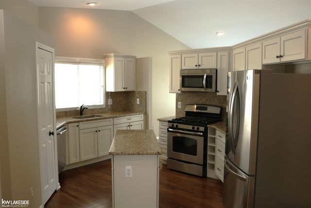 6589 Copper Creek Drive, Washington Twp, MI 48094