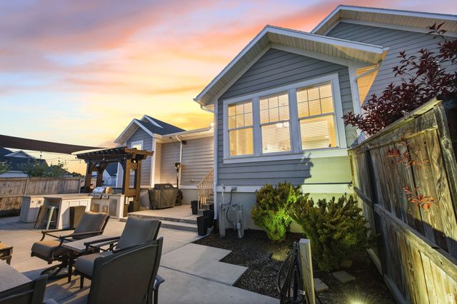 311 APPLE LEAF AVE, Kaysville, UT 84037