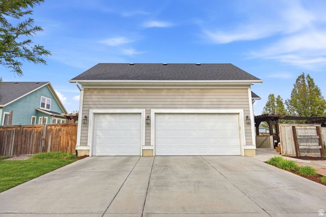 311 APPLE LEAF AVE, Kaysville, UT 84037