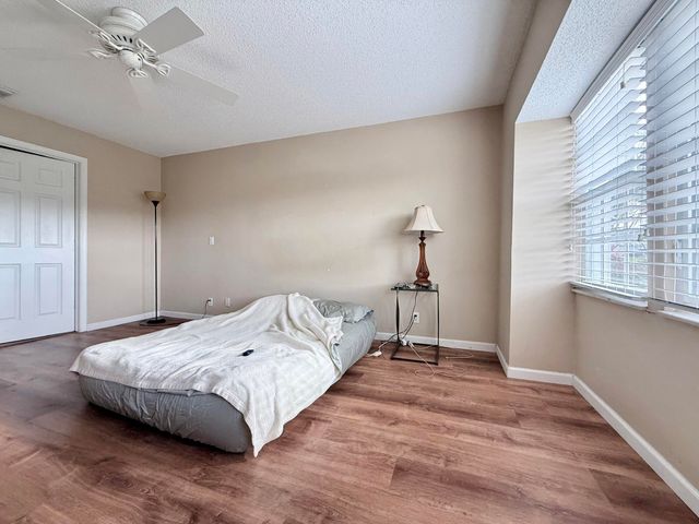11584 WINCHESTER Drive, Palm Beach Gardens, FL 33410