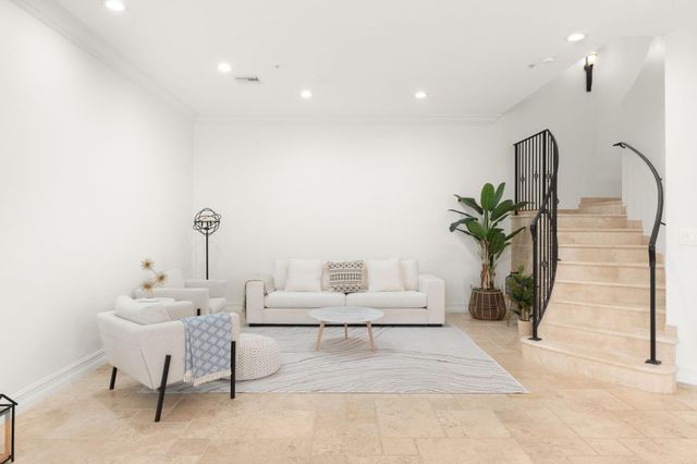 2614 NE 14th Street, Fort Lauderdale, FL 33304