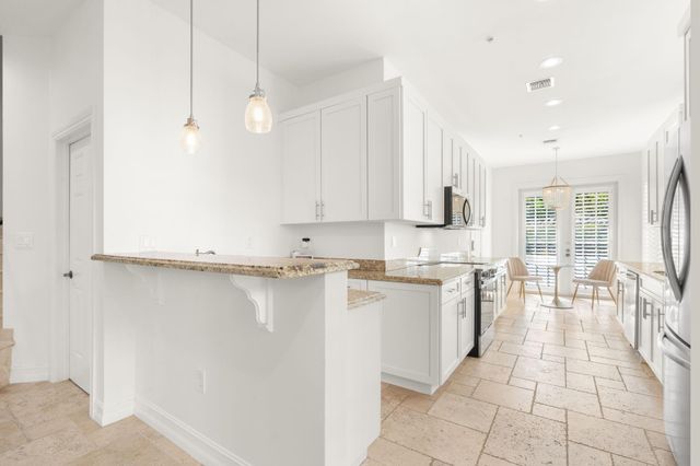 2614 NE 14th Street, Fort Lauderdale, FL 33304