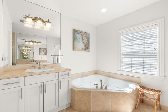 2614 NE 14th Street, Fort Lauderdale, FL 33304