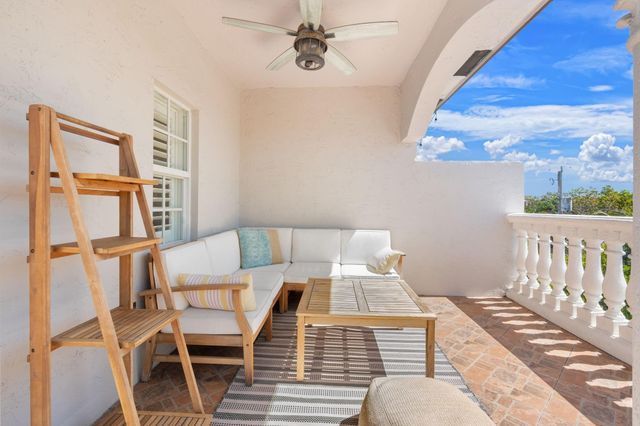 2614 NE 14th Street, Fort Lauderdale, FL 33304