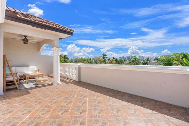 2614 NE 14th Street, Fort Lauderdale, FL 33304