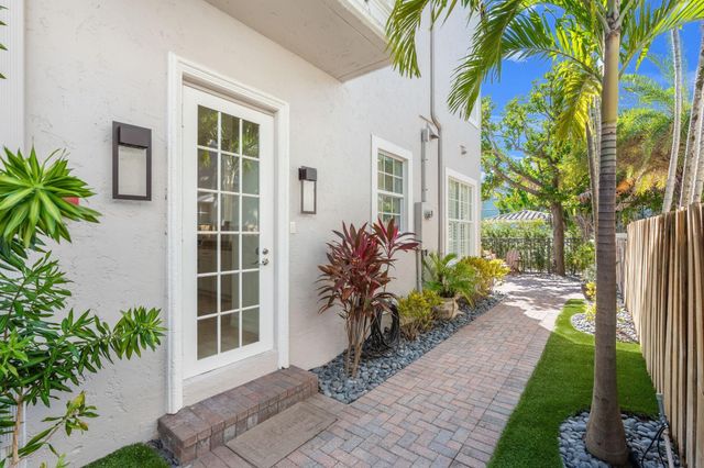 2614 NE 14th Street, Fort Lauderdale, FL 33304