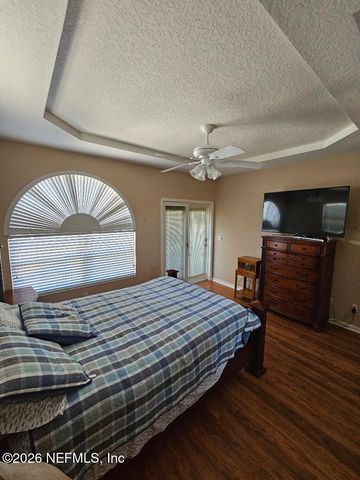 435 LAKE ASBURY Drive, Green Cove Springs, FL 32043