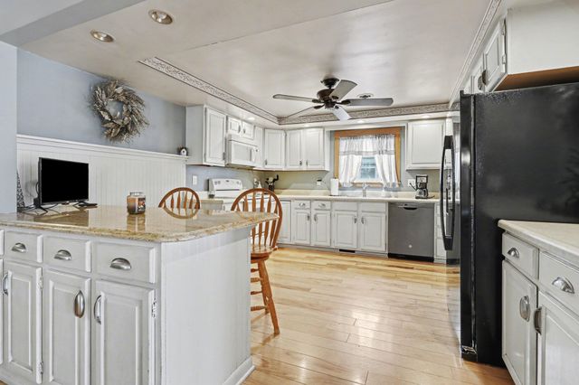 28573 Maystead Road, Burr Oak Twp, MI 49091