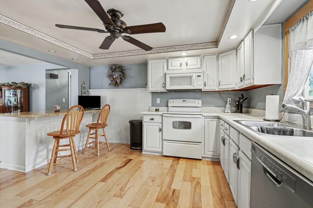 28573 Maystead Road, Burr Oak Twp, MI 49091