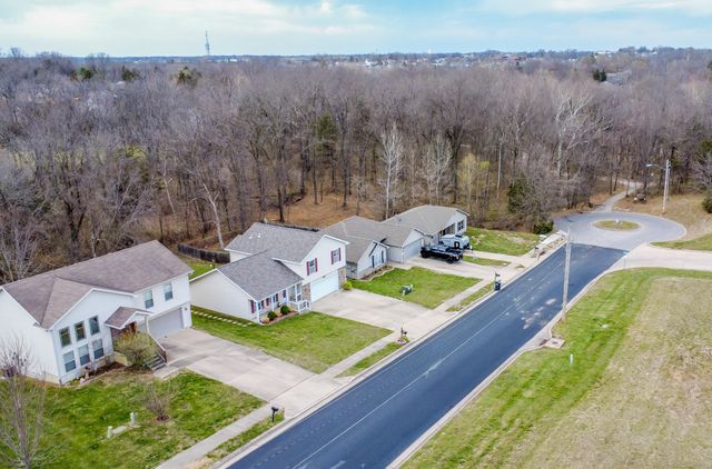 2805 PARKER ST, Columbia, MO 65202