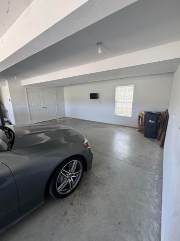 2805 PARKER ST, Columbia, MO 65202