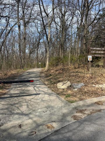 2805 PARKER ST, Columbia, MO 65202