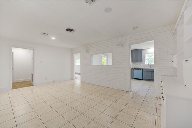 7543 Wilmerdean Street, Houston, TX 77061