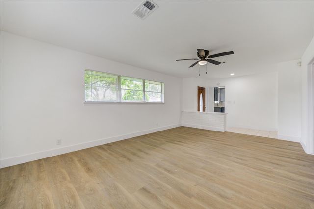 7543 Wilmerdean Street, Houston, TX 77061