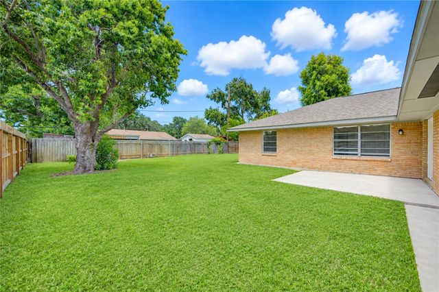 7543 Wilmerdean Street, Houston, TX 77061