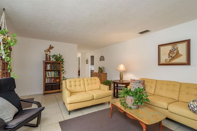 6019 WYOMING AVENUE, New Port Richey, FL 34653