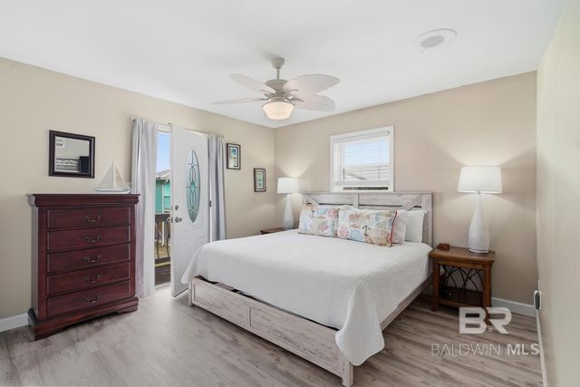 1476 W Lagoon Avenue B, Gulf Shores, AL 36542