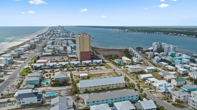 1476 W Lagoon Avenue B, Gulf Shores, AL 36542