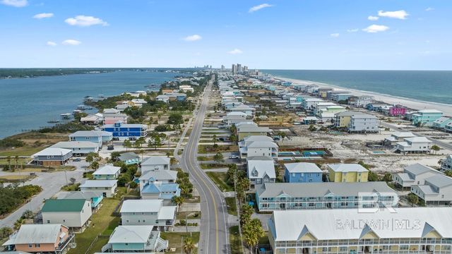 1476 W Lagoon Avenue B, Gulf Shores, AL 36542