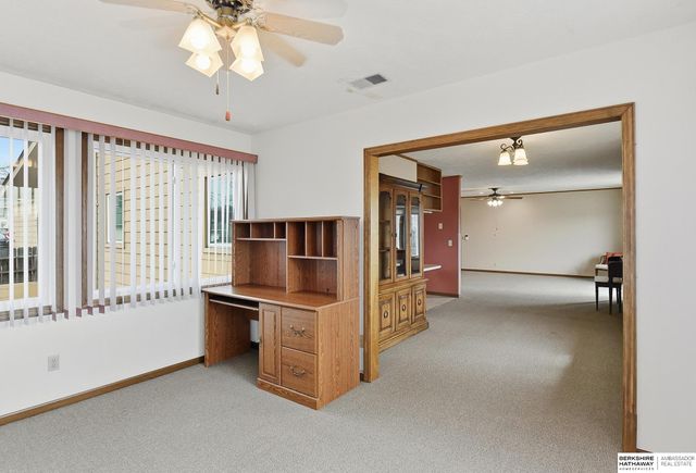 7904 Park Drive, Ralston, NE 68127