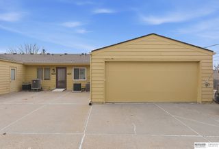 7904 Park Drive, Ralston, NE 68127