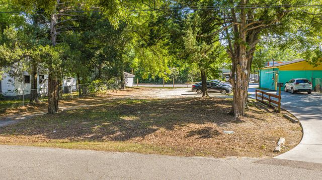 2911 Alabama Drive, North Charleston, SC 29405