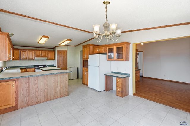 112 WESTSIDE DR, Box Elder, SD 57719