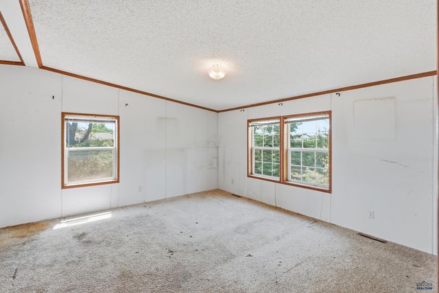 112 WESTSIDE DR, Box Elder, SD 57719