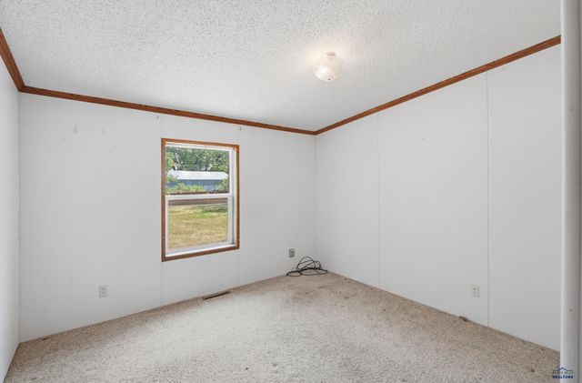 112 WESTSIDE DR, Box Elder, SD 57719