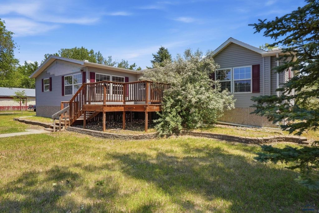 112 WESTSIDE DR, Box Elder, SD 57719