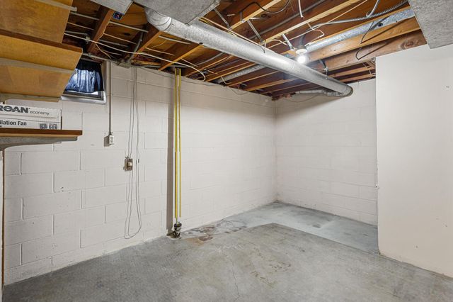 6851 7th Street NE, Fridley, MN 55432