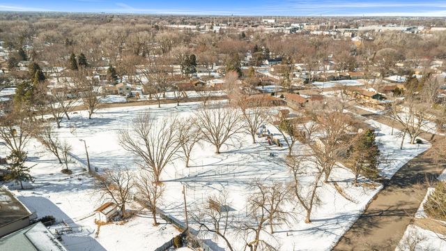 6851 7th Street NE, Fridley, MN 55432